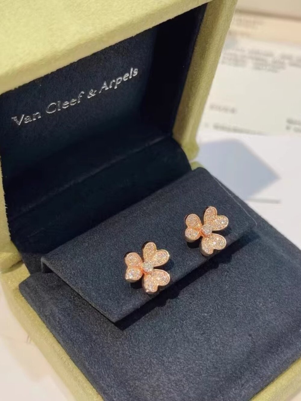 Van Cleef & Arpels Fashion Earrings
